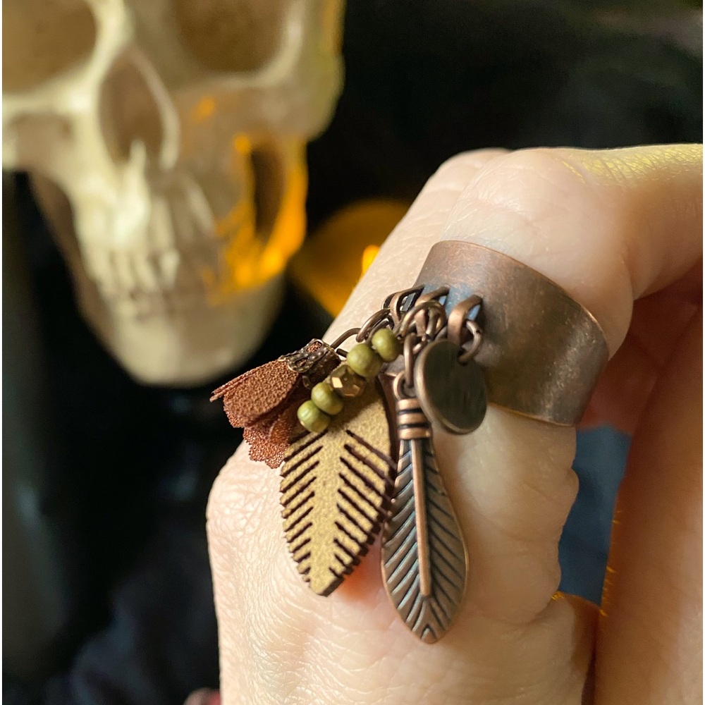NEW women’s adjustable boho style dangle ring